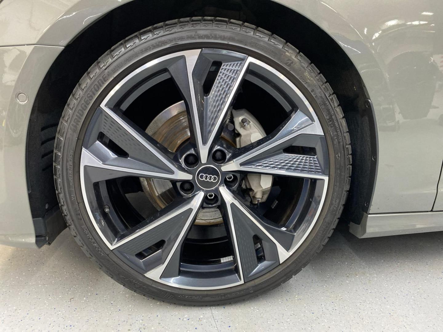 Bild über Audi A6 Avant S line 40 TDI quattro S tronic - für weitere Informationen kontaktieren Sie den Audi Partner