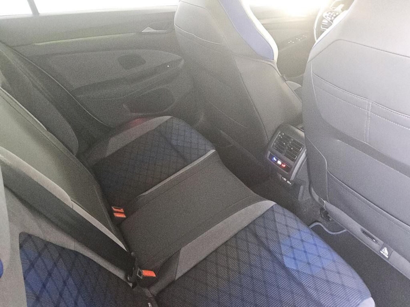 Volkswagen Golf – Bild 7