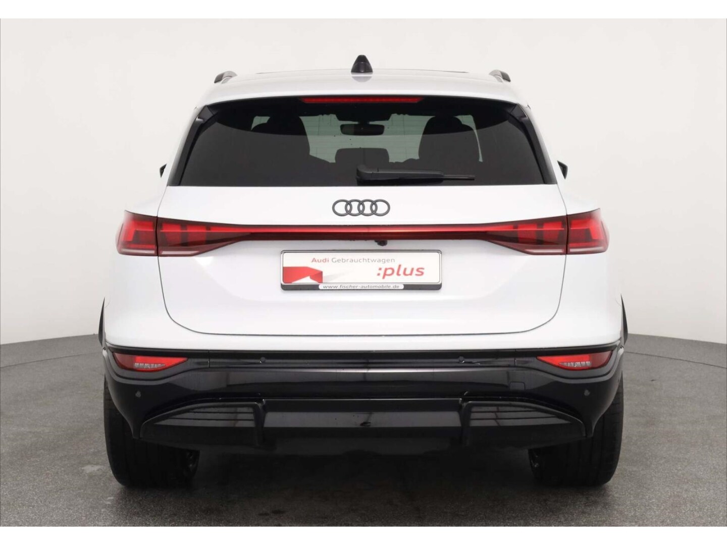 Bild über Audi SQ6 SUV e-tron e-tron quattro - für weitere Informationen kontaktieren Sie den Audi Partner
