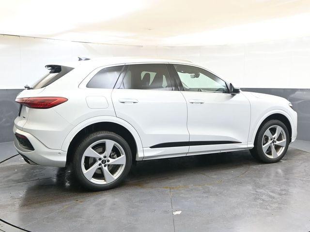 2025 Audi New Q5 Premium Plus - Photo 6
