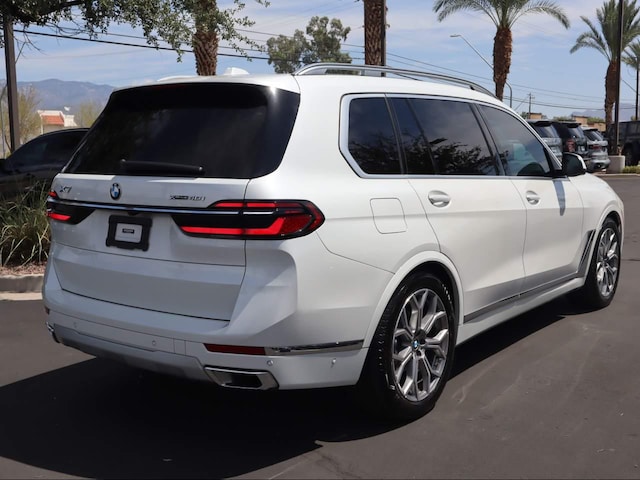 2024 BMW X7