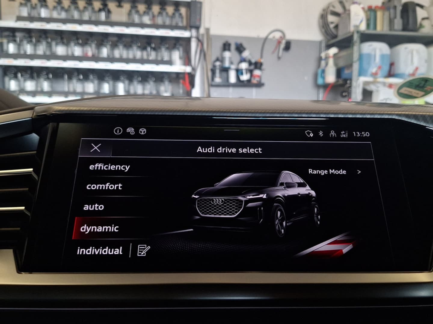 Bild über Audi Q4 Sportback e-tron 45 e-tron quattro - für weitere Informationen kontaktieren Sie den Audi Partner