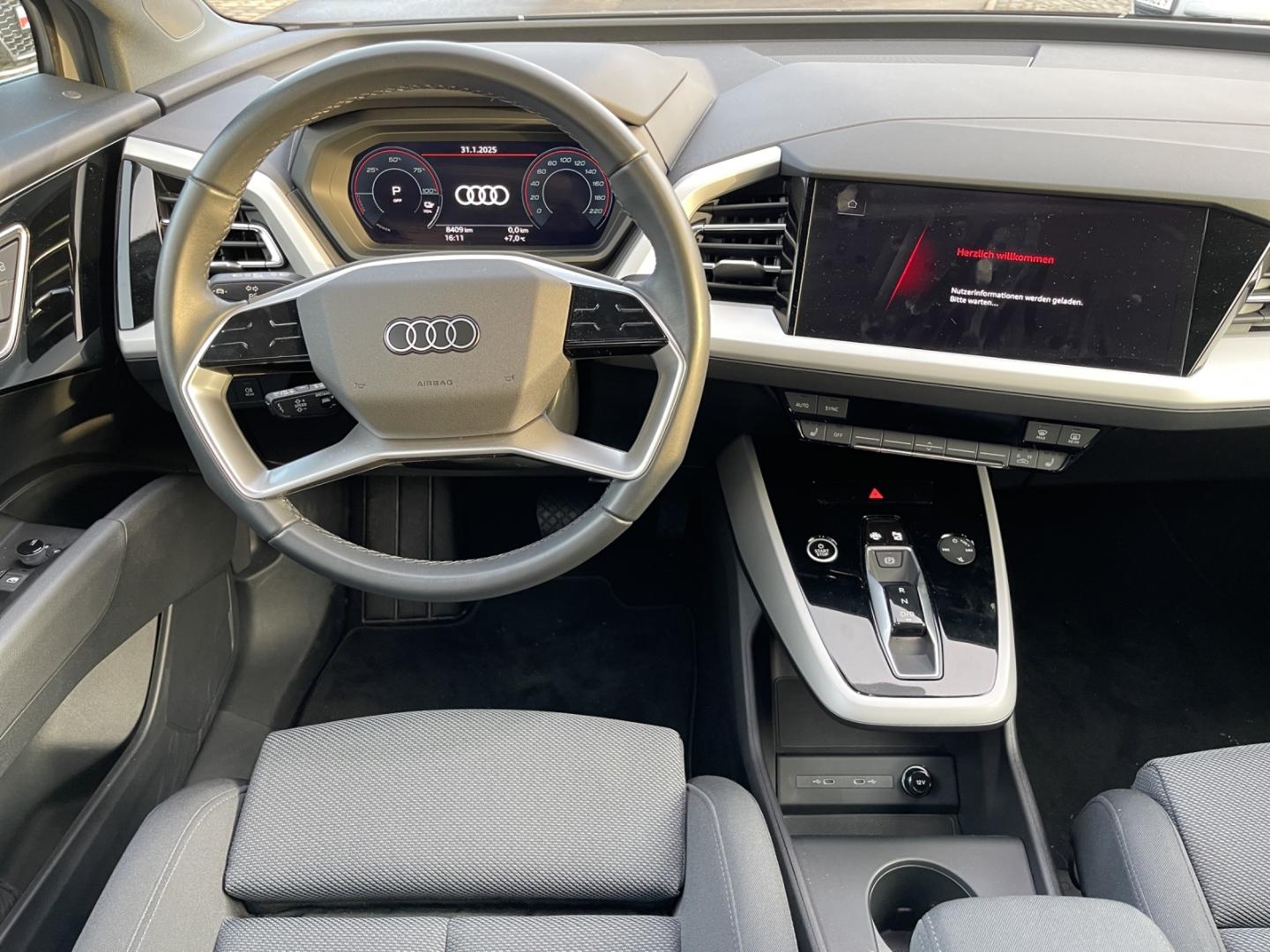 Image about Audi Q4 e-tron 40 e-tron