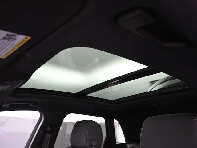 2025 Audi Q3 S Line Premium - Photo 11