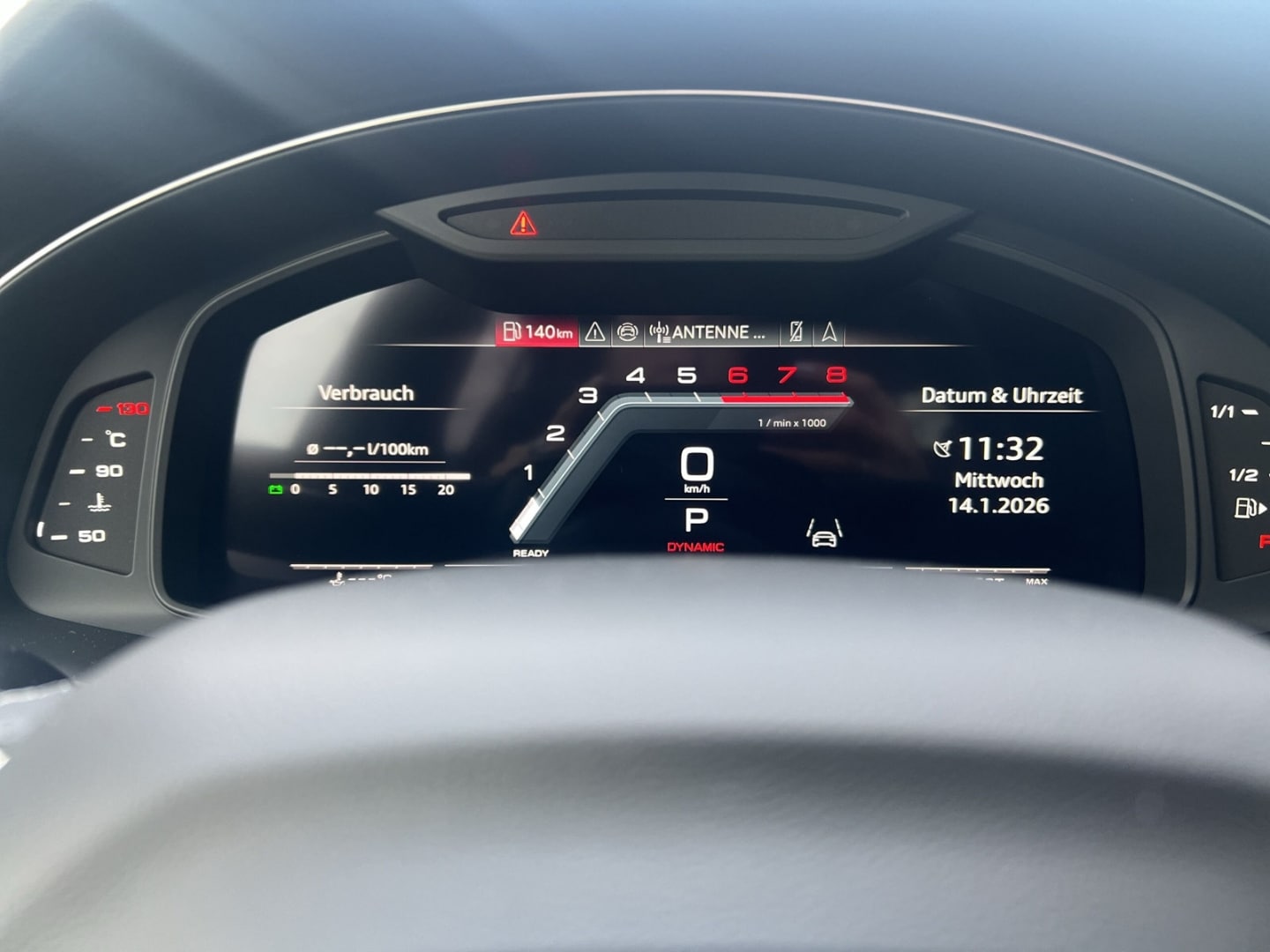 Bild über Audi SQ8 SUV TFSI quattro 373 kW tiptronic - für weitere Informationen kontaktieren Sie den Audi Partner