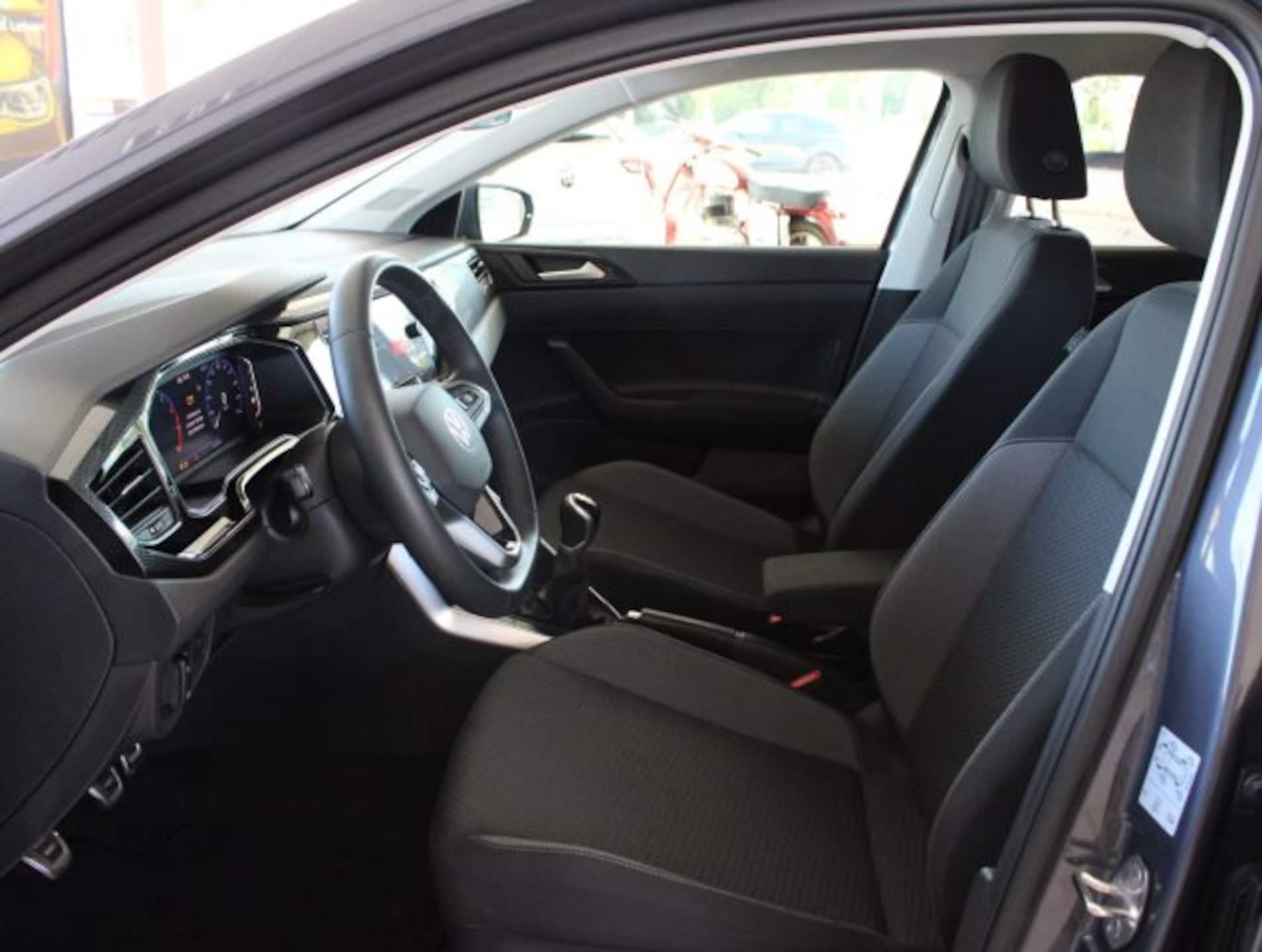 Volkswagen Polo Active