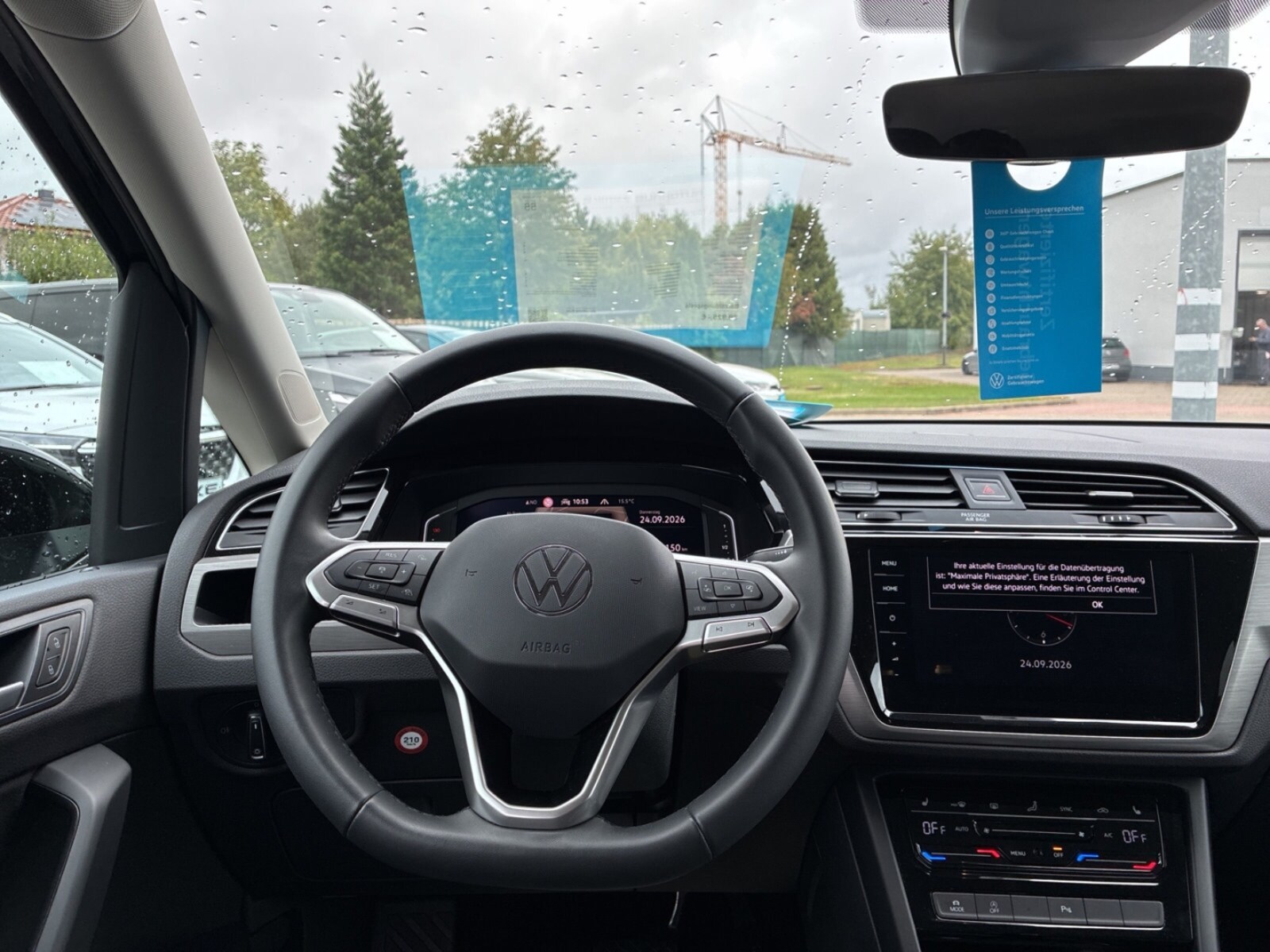 Volkswagen Touran – Bild 8