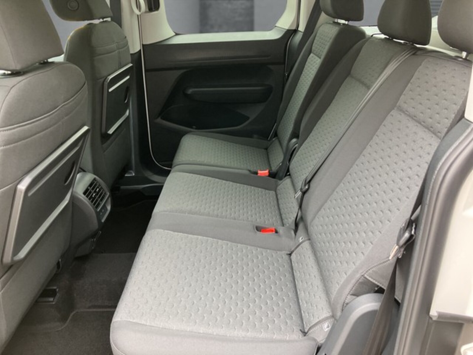 Volkswagen Caddy Kombi – Bild 14