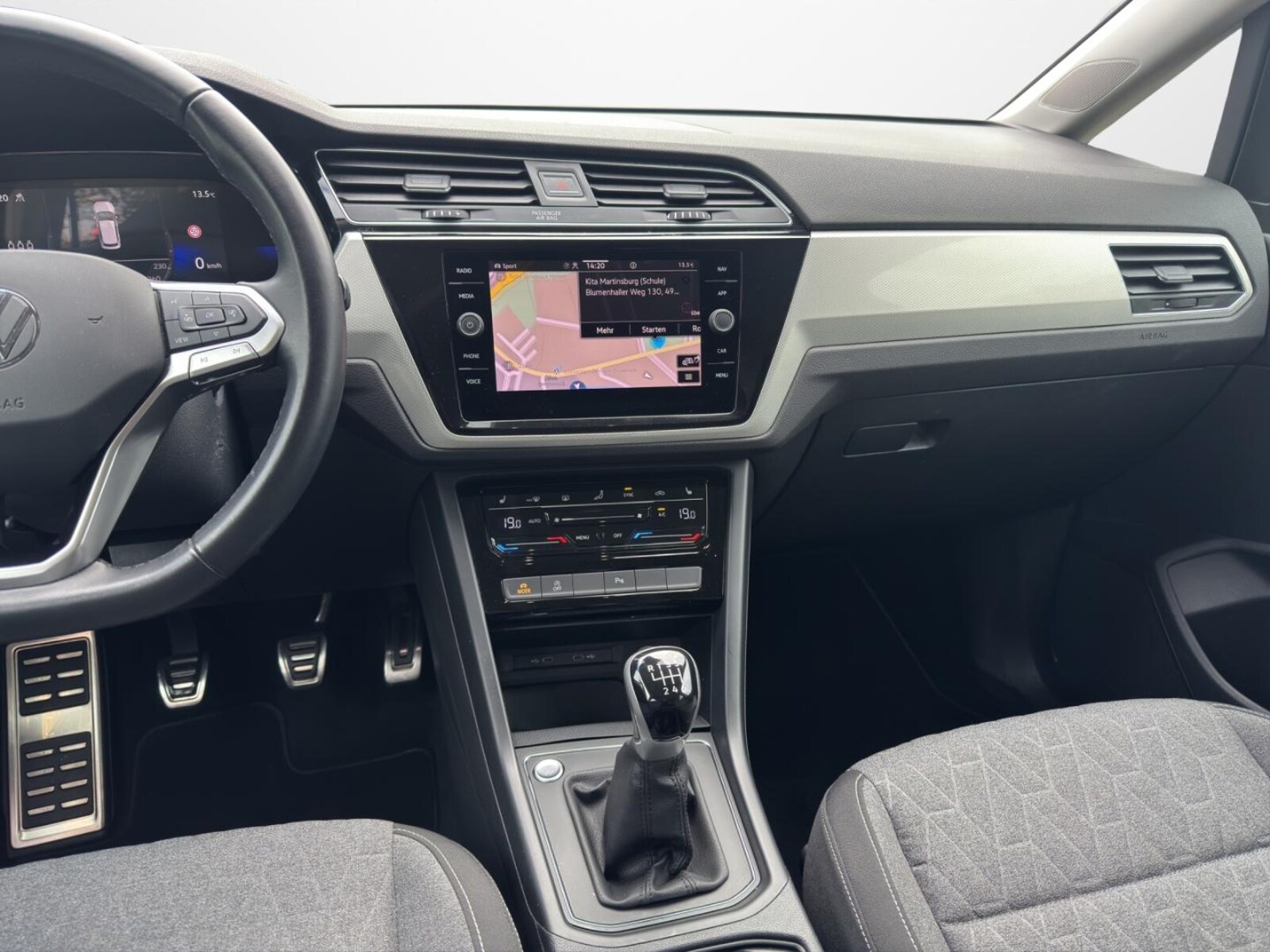 Volkswagen Touran – Bild 11