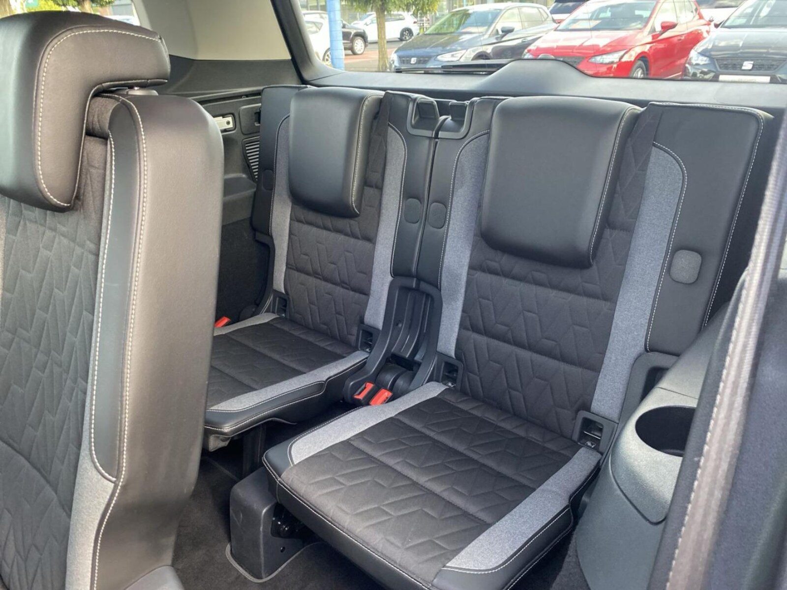 Volkswagen Touran – Bild 12