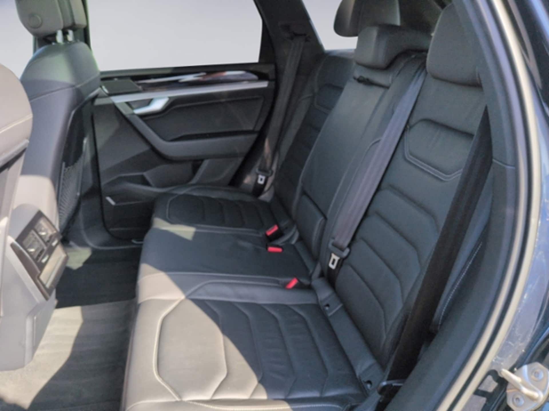 Volkswagen Touareg Basis-Modell