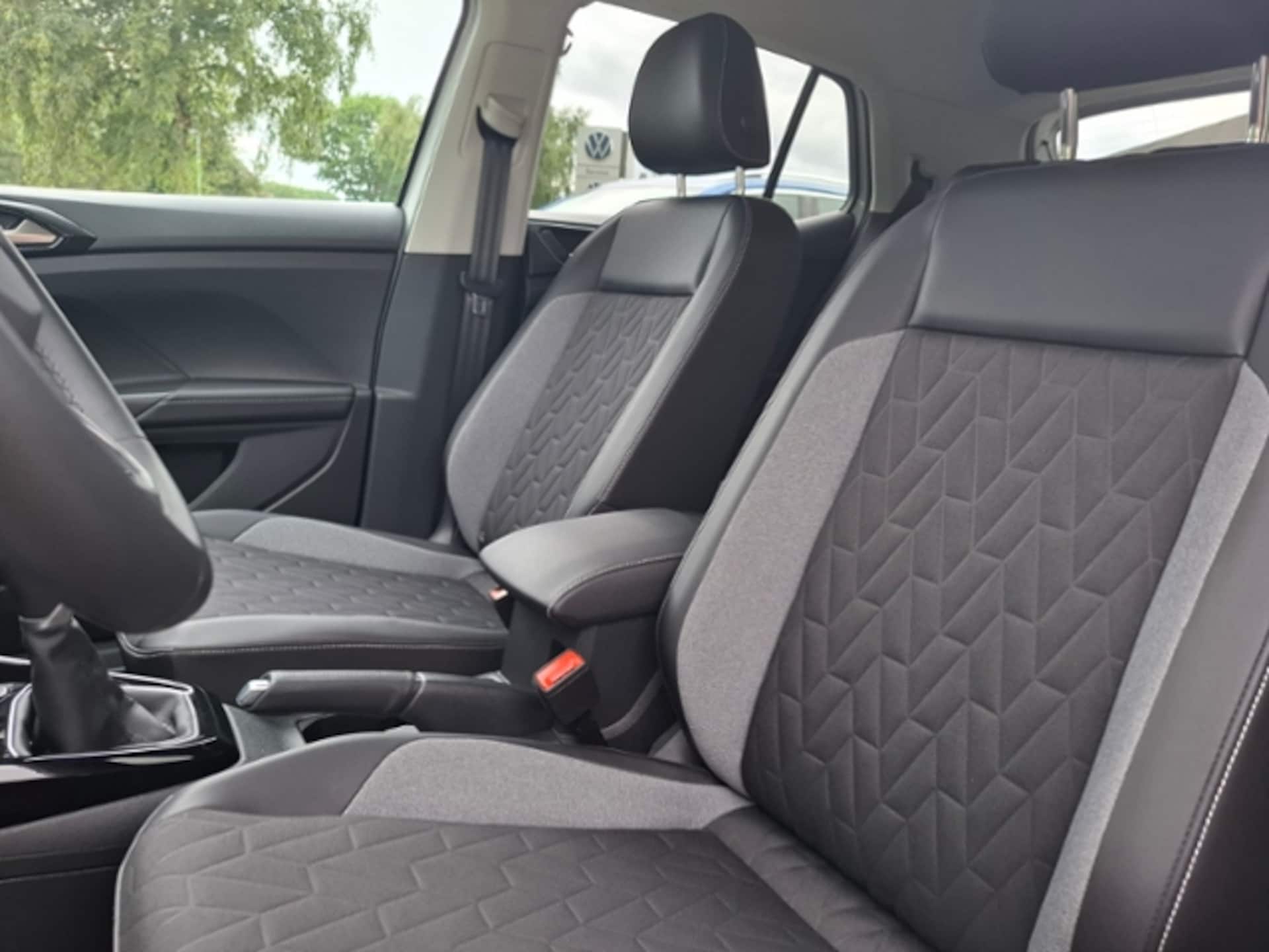 Volkswagen T-Cross Life