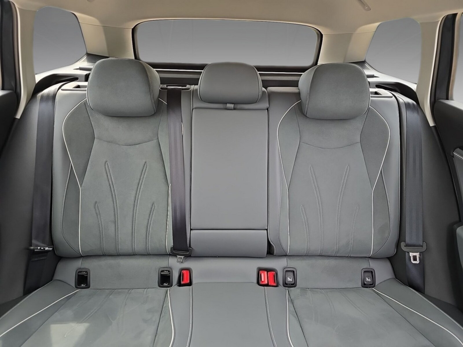 Volkswagen Passat – Bild 14