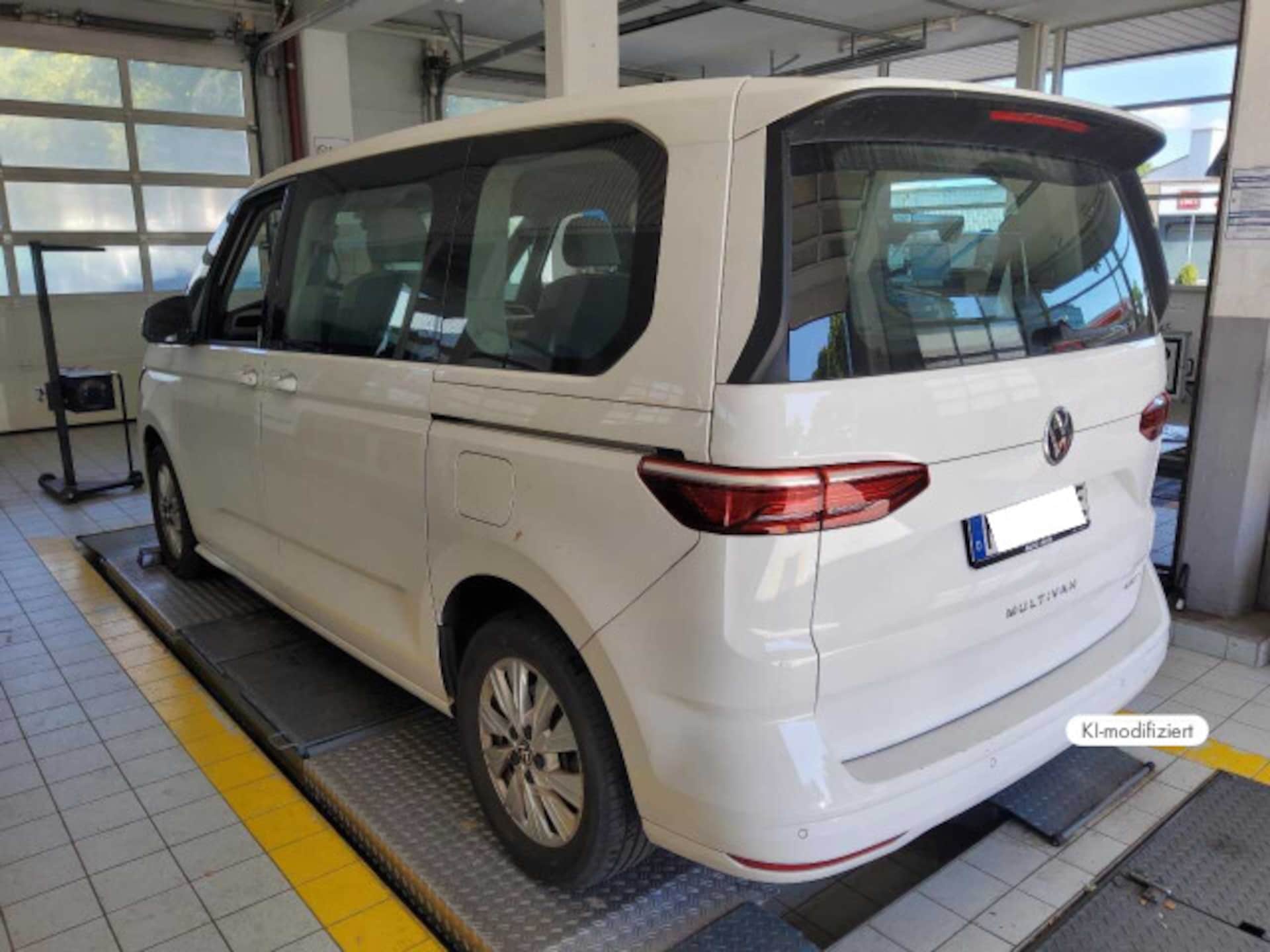 Volkswagen Multivan Basis-Modell