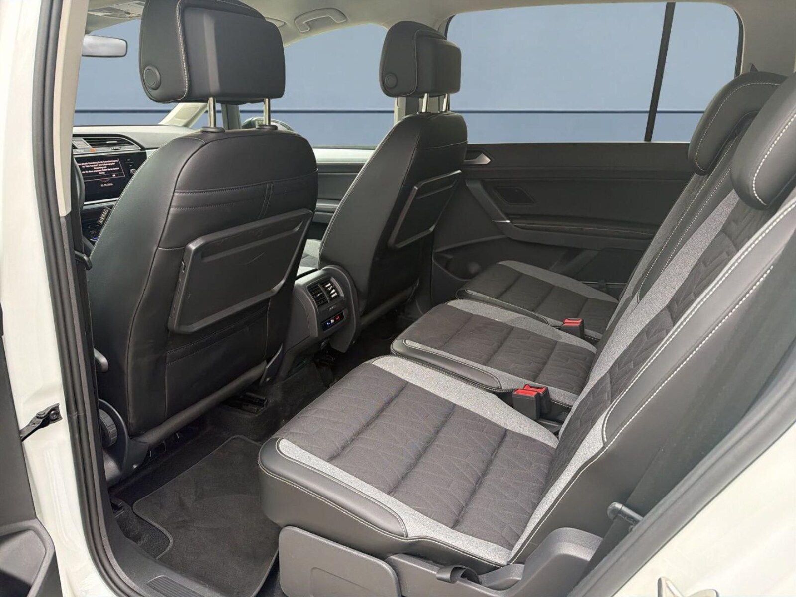 Volkswagen Touran – Bild 10