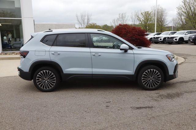 2025 Volkswagen Taos
