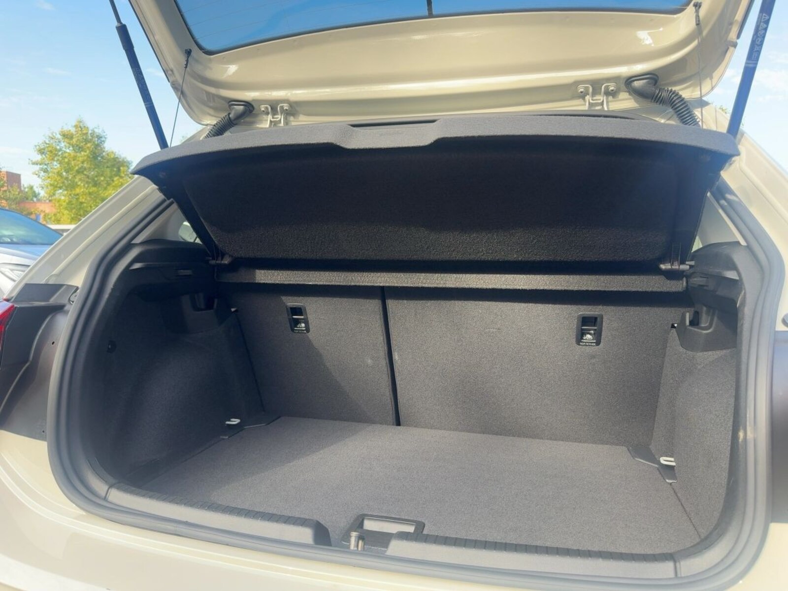 Volkswagen Polo – Bild 6