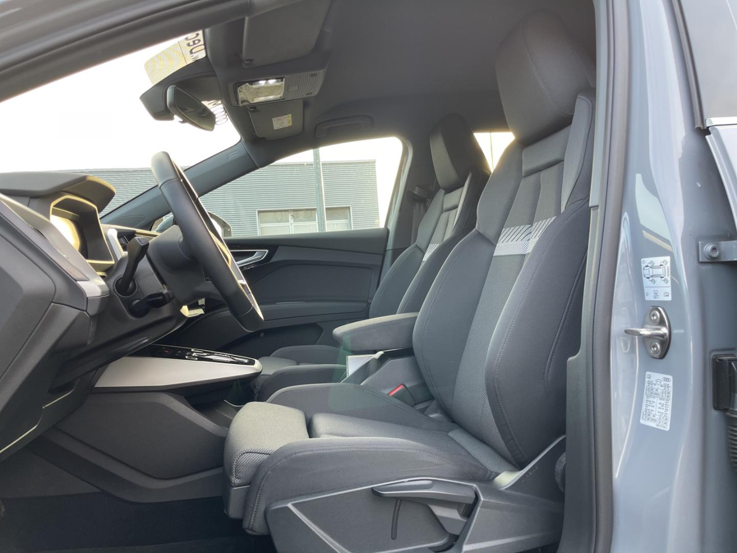 Image about Audi Q4 e-tron 40 e-tron