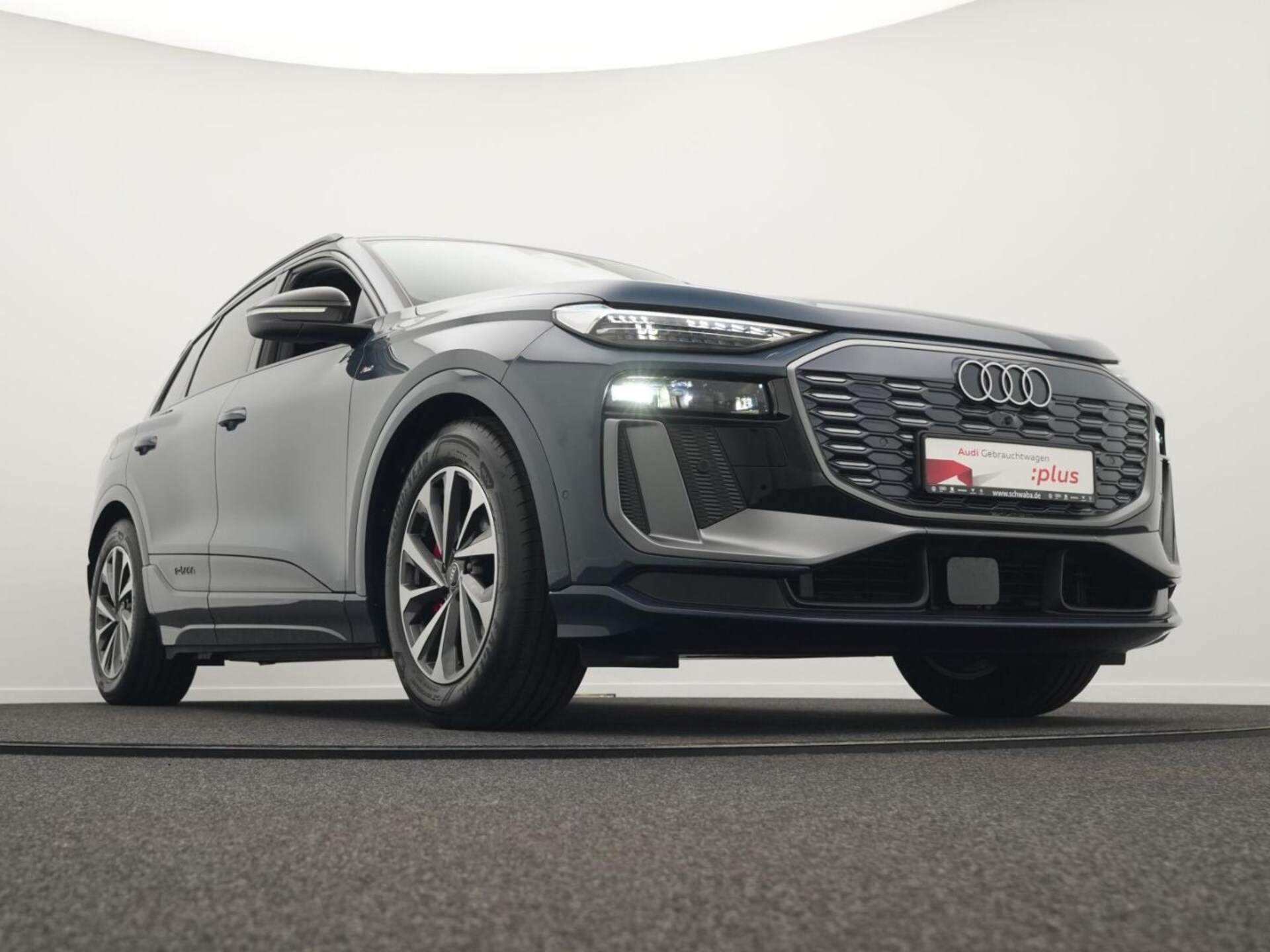 Audi Q6 SUV e-tron
