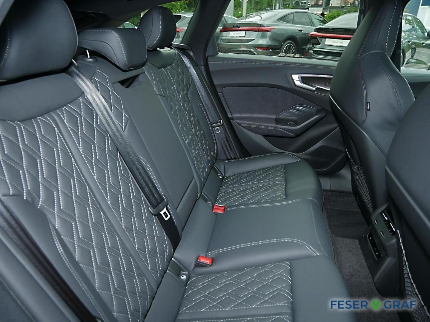 Bild über Audi S5 Avant TFSI 270 kW S tronic - für weitere Informationen kontaktieren Sie den Audi Partner