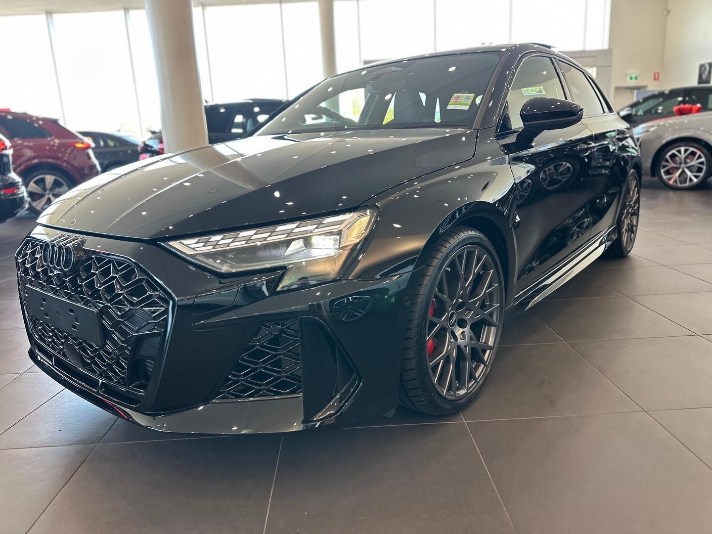 Image about Audi RS 3 Sportback TFSI quattro S tronic