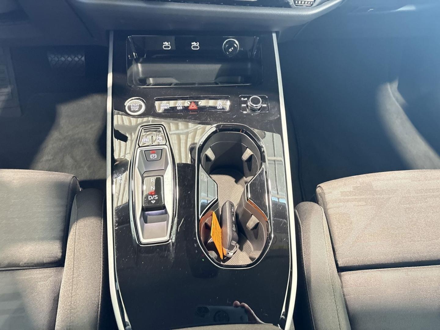 Bild über Audi A6 Avant TFSI 150 kW S tronic - für weitere Informationen kontaktieren Sie den Audi Partner