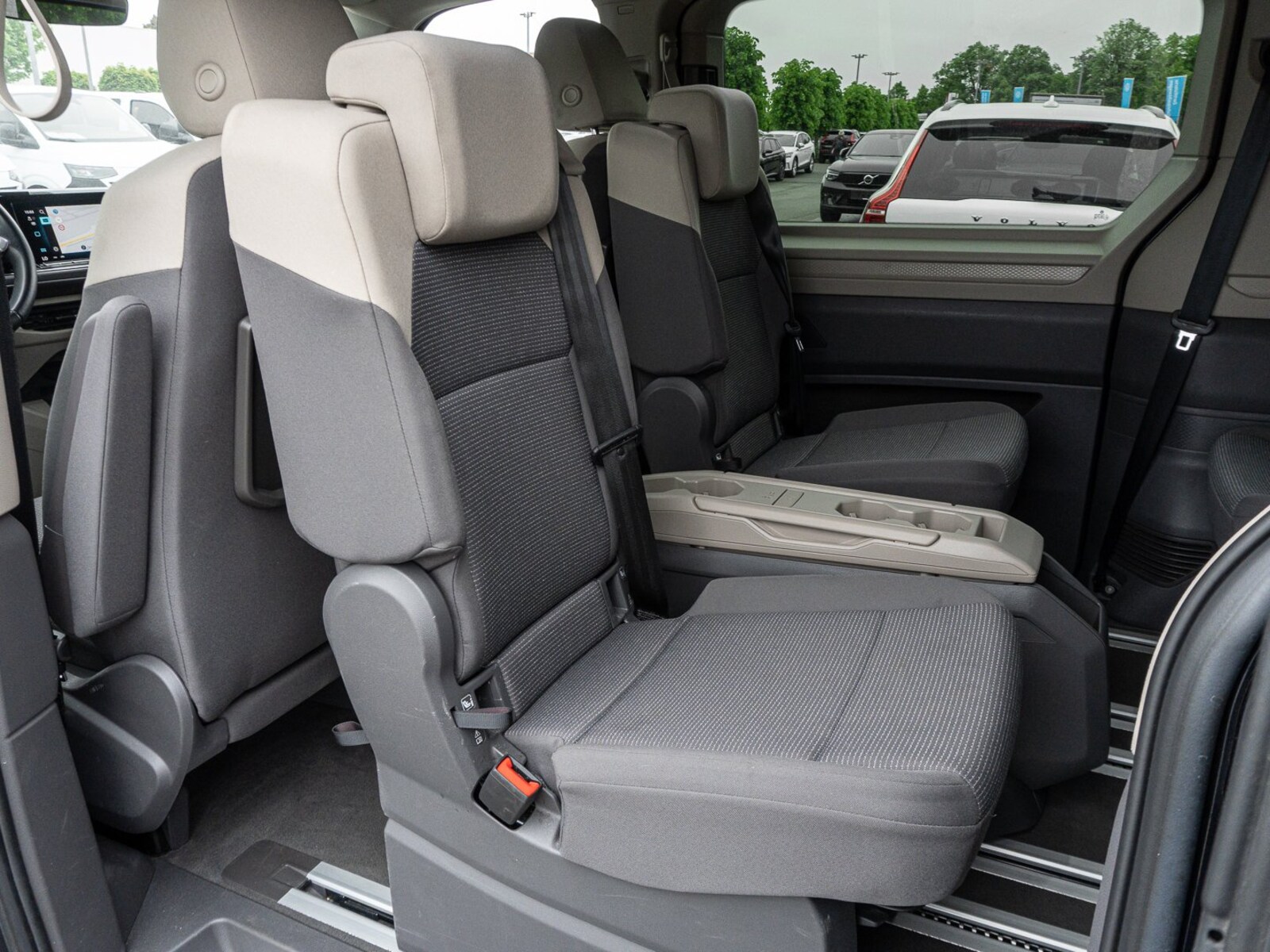 Volkswagen Multivan – Bild 14