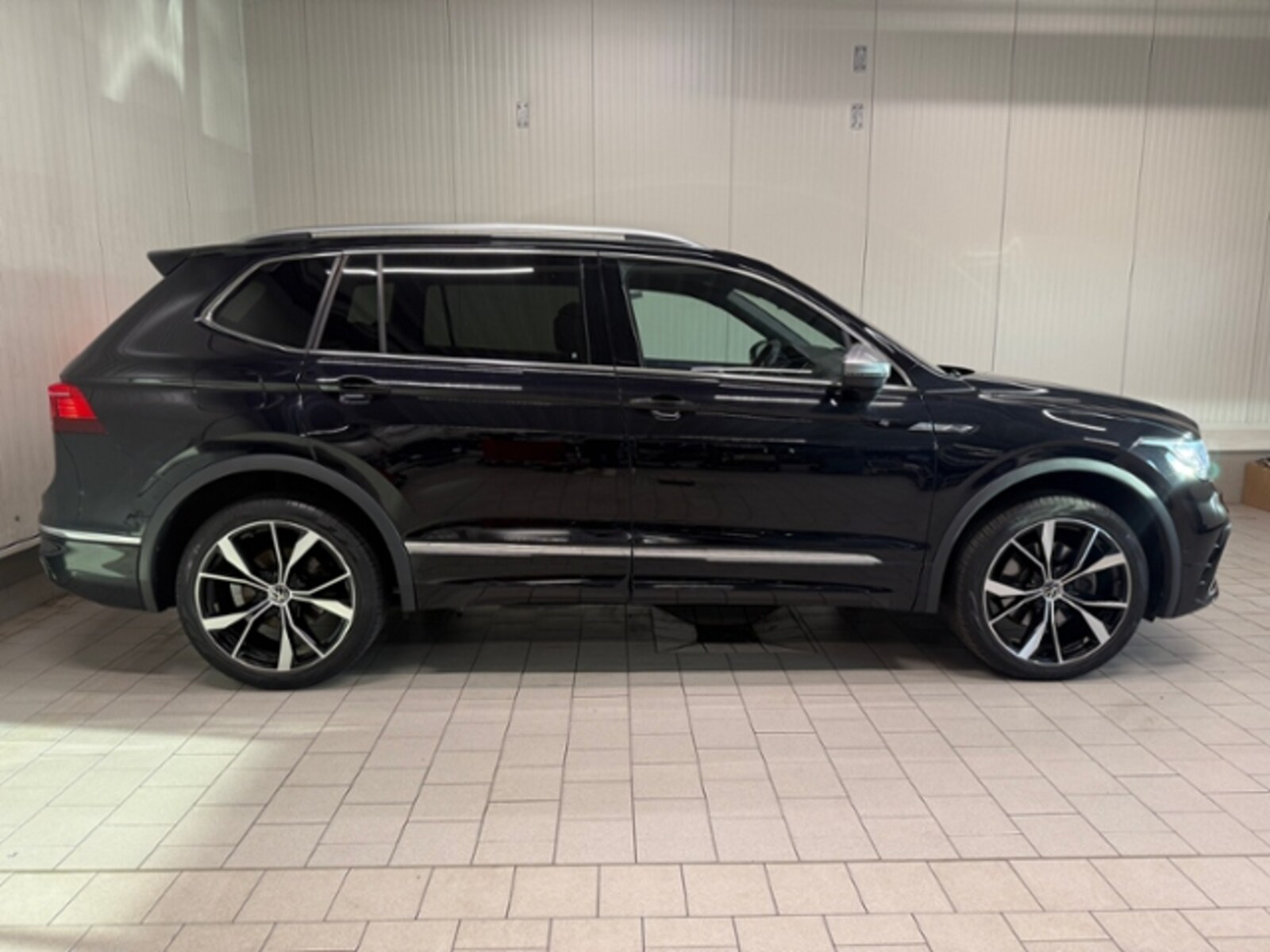 Volkswagen Tiguan Allspace – Bild 8