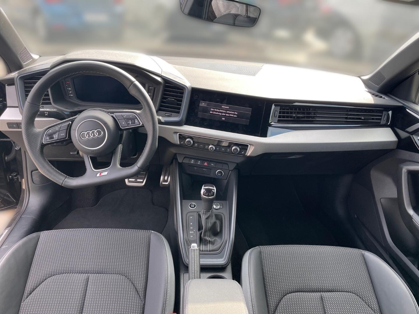 Bild über Audi A1 Sportback S line 30 TFSI S tronic - für weitere Informationen kontaktieren Sie den Audi Partner
