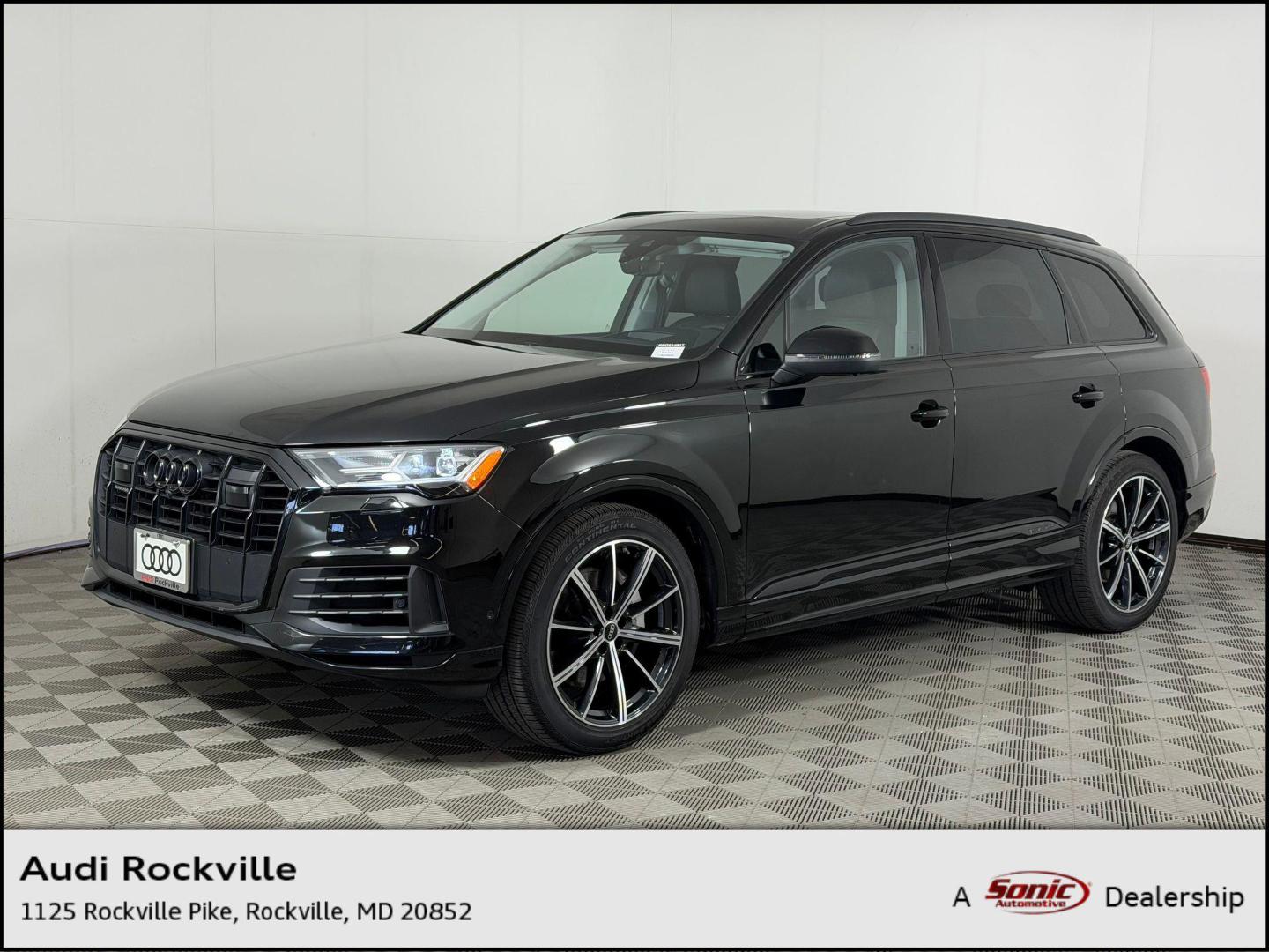 2022 Audi Q7 55 Prestige quattro Tiptronic's photo