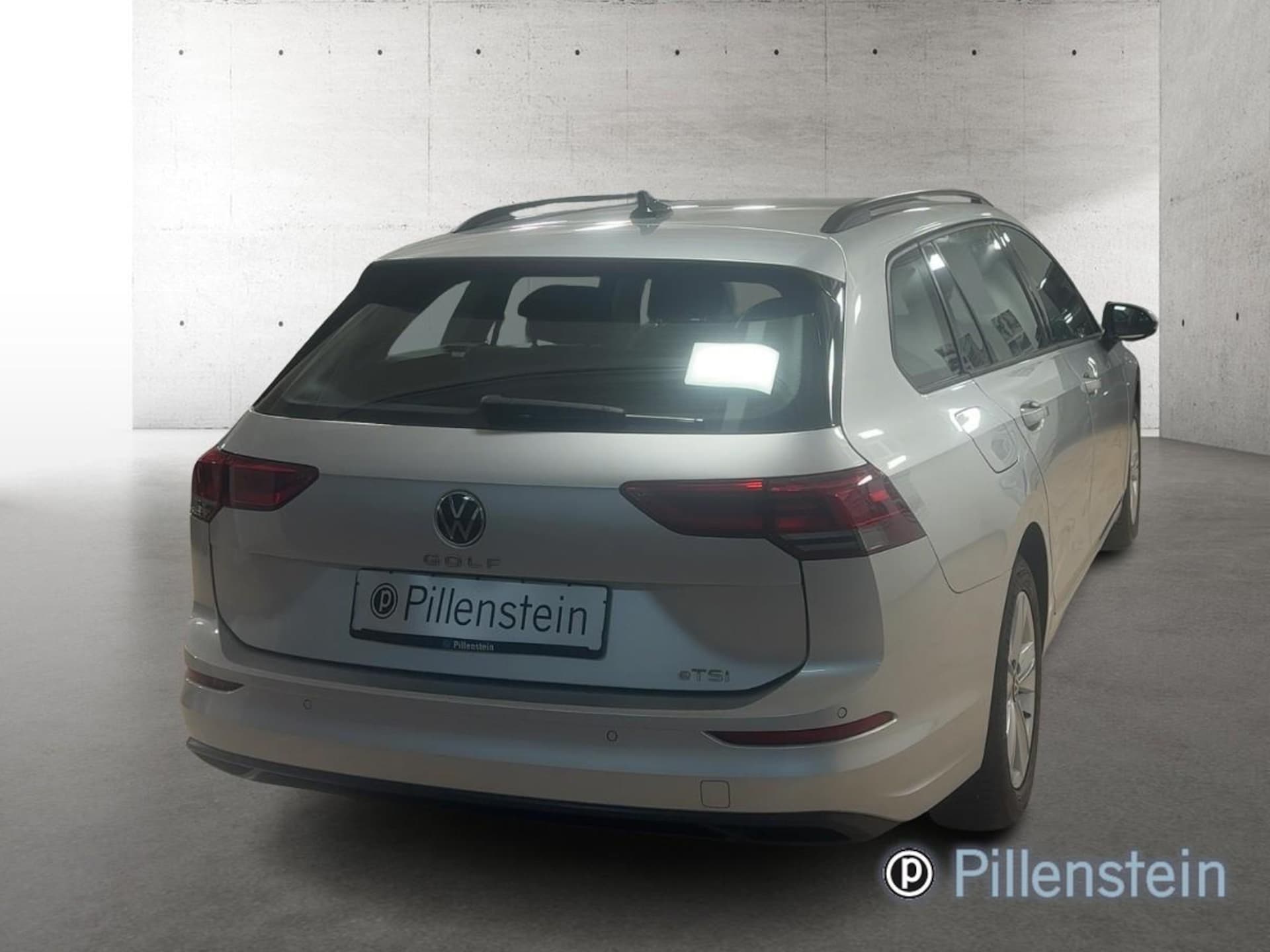 Volkswagen Golf Variant Life