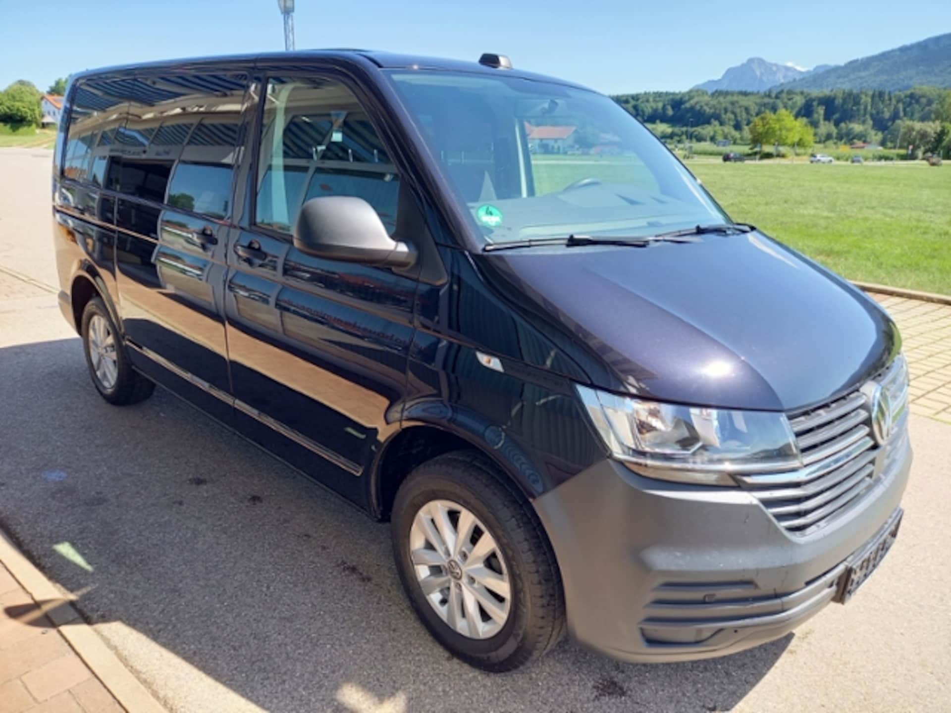 Volkswagen T6.1 Transporter Kombi kurzer Radstand