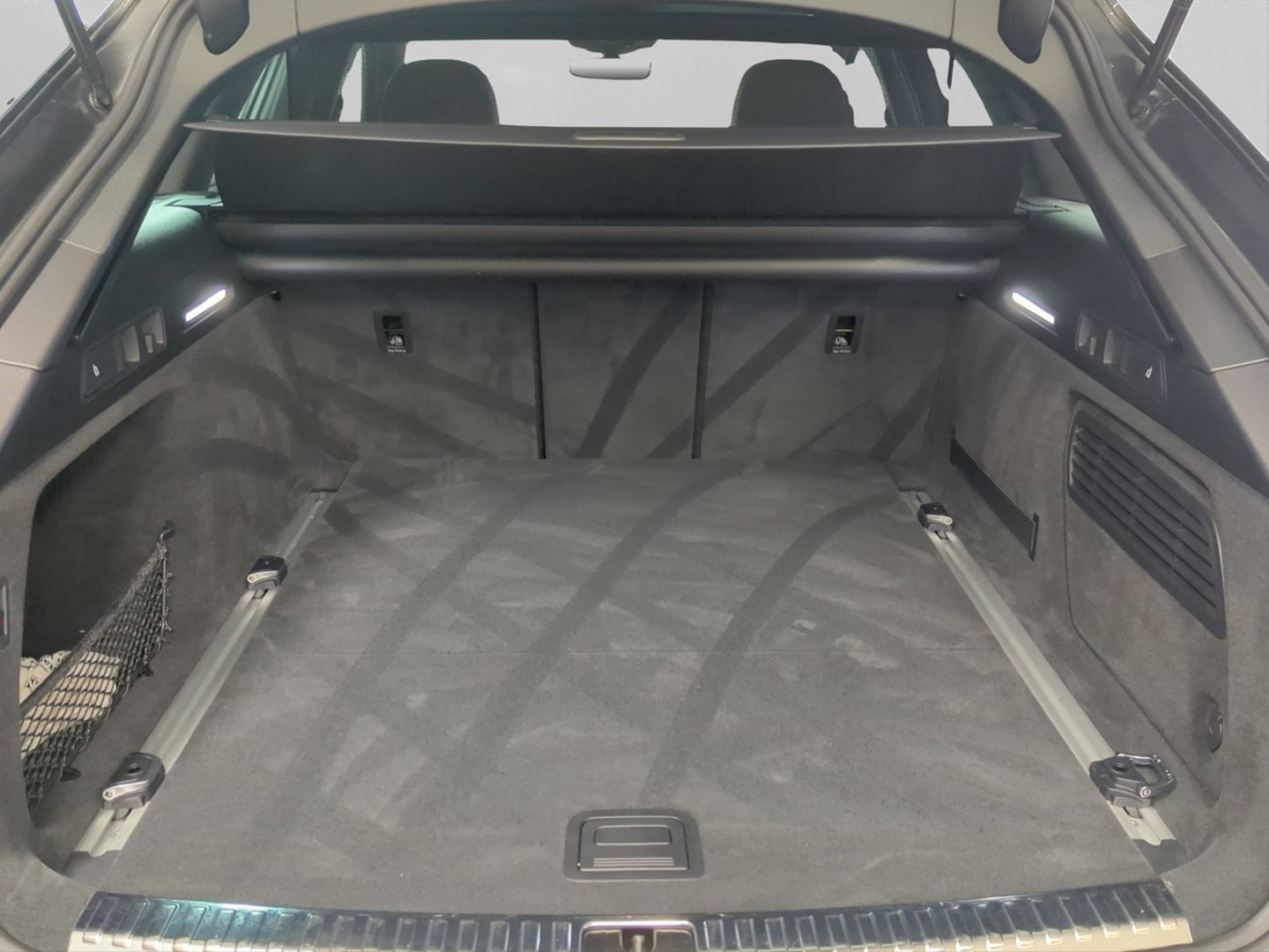 Bild über Audi A6 Avant sport 50 TDI quattro tiptronic - für weitere Informationen kontaktieren Sie den Audi Partner