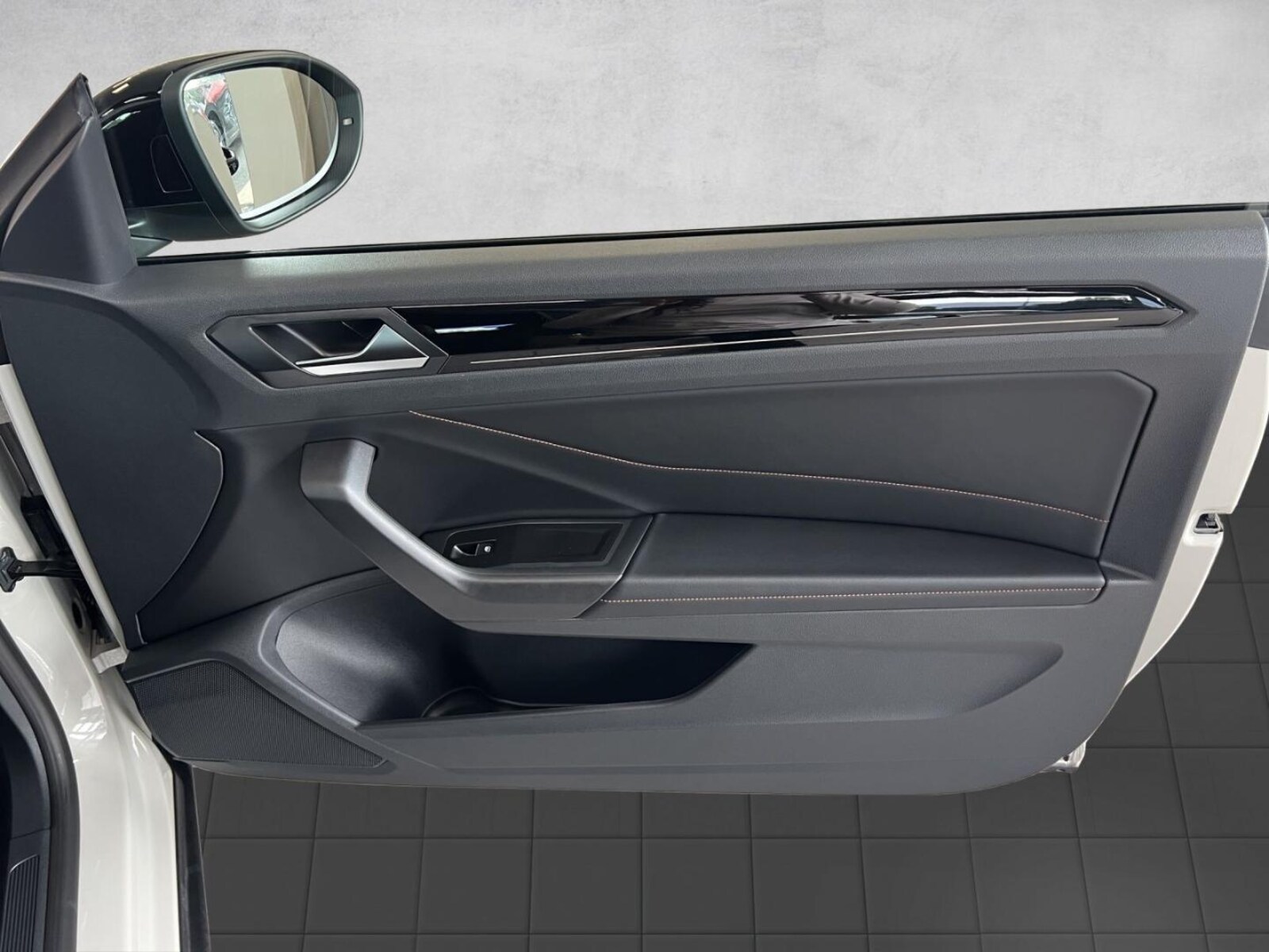 Volkswagen T-Roc Cabriolet – Bild 28
