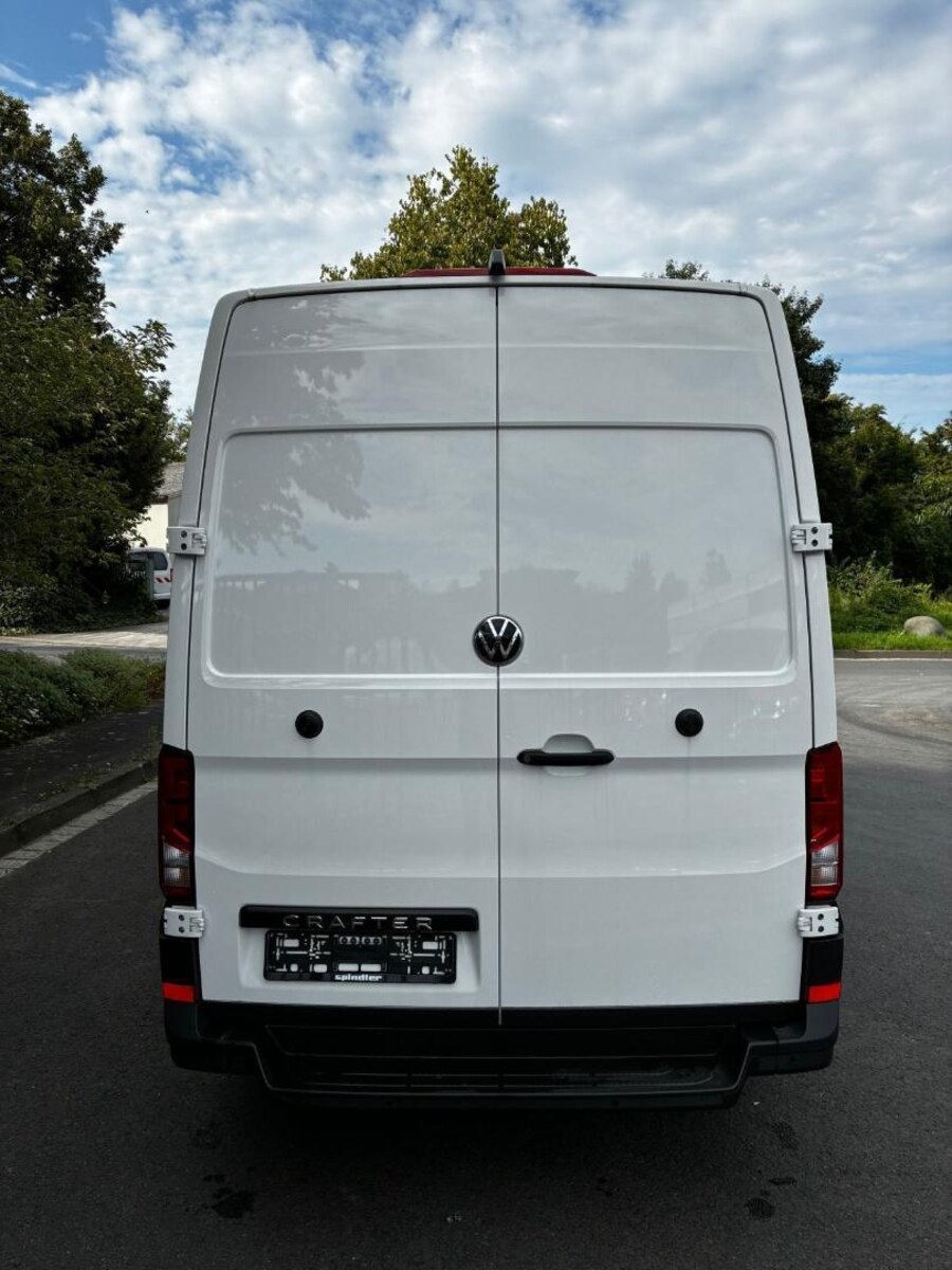 Volkswagen Crafter Kasten langer Radstand – Bild 10