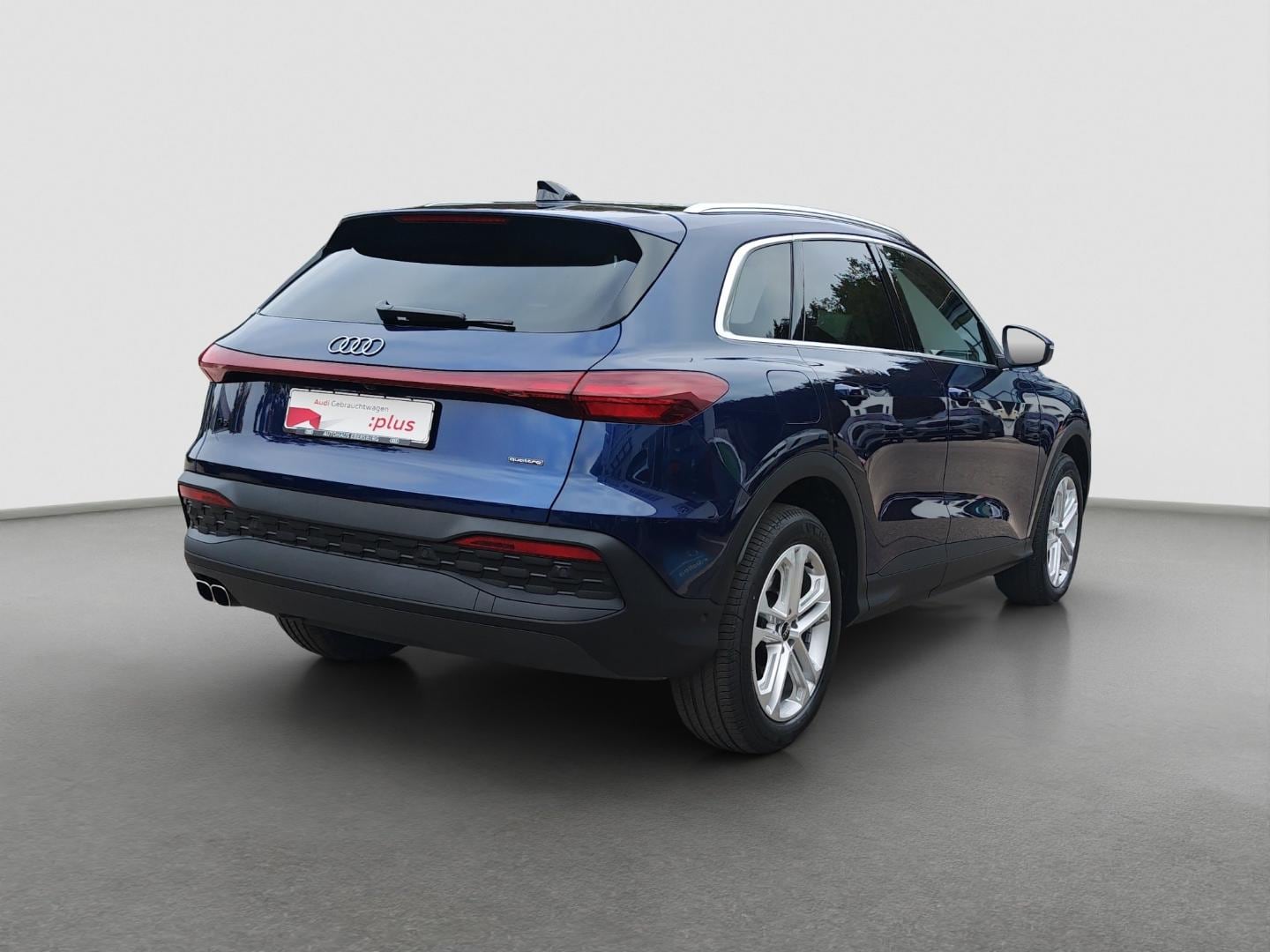 Bild über Audi Q5 SUV TDI quattro 150 kW S tronic - für weitere Informationen kontaktieren Sie den Audi Partner