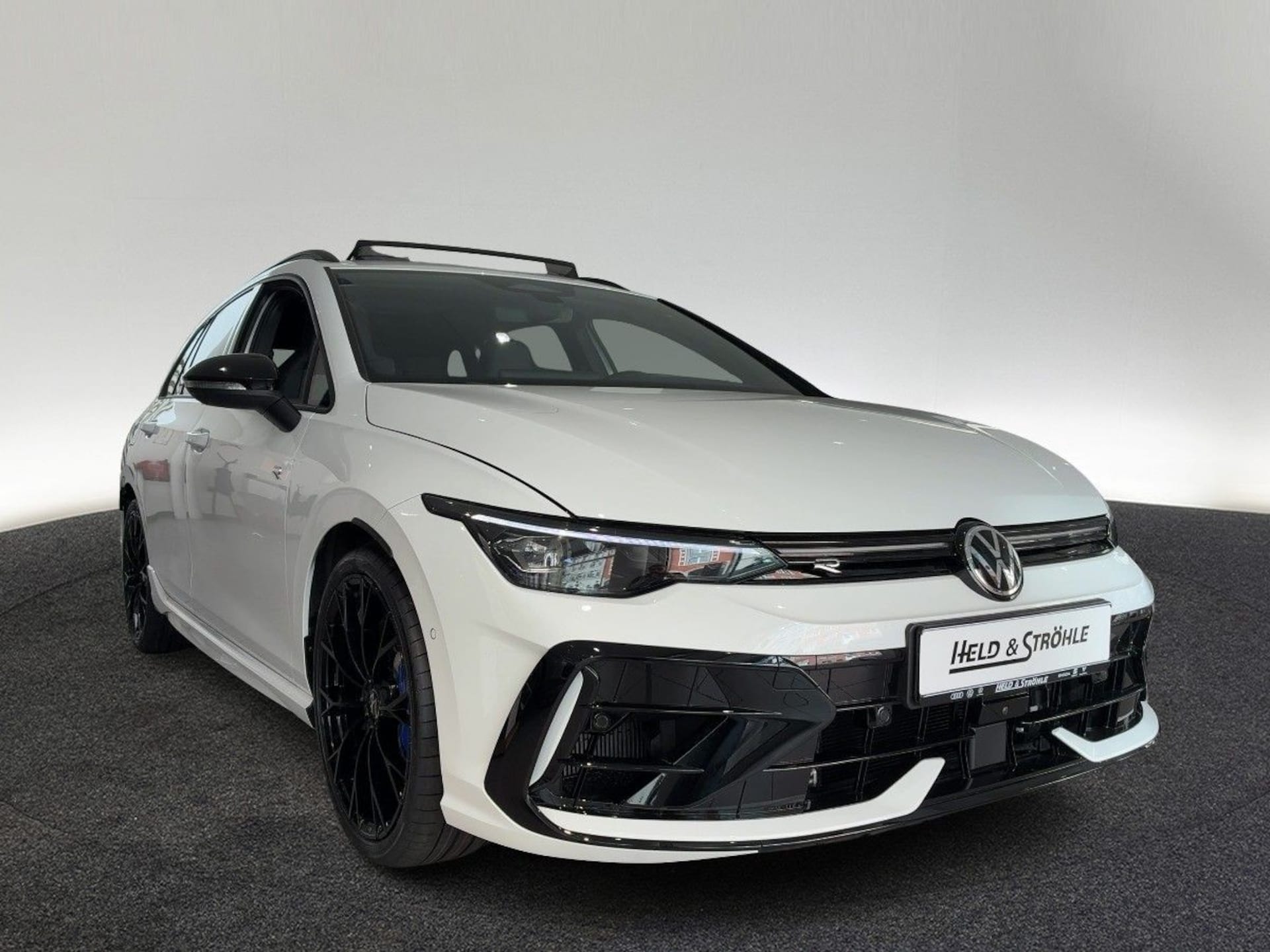 Volkswagen Golf Variant R
