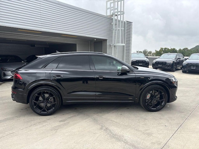 2026 Audi RS Q8 SUV performance