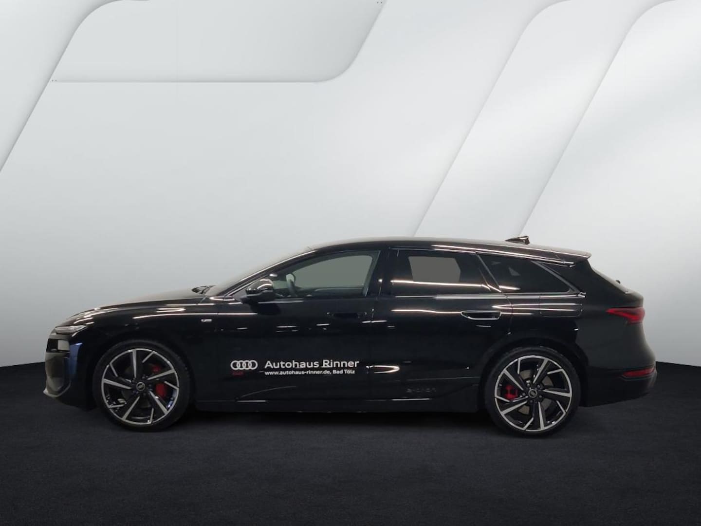 Bild über Audi A6 Avant e-tron S line business e-tron performance 270 kW - für weitere Informationen kontaktieren Sie den Audi Partner