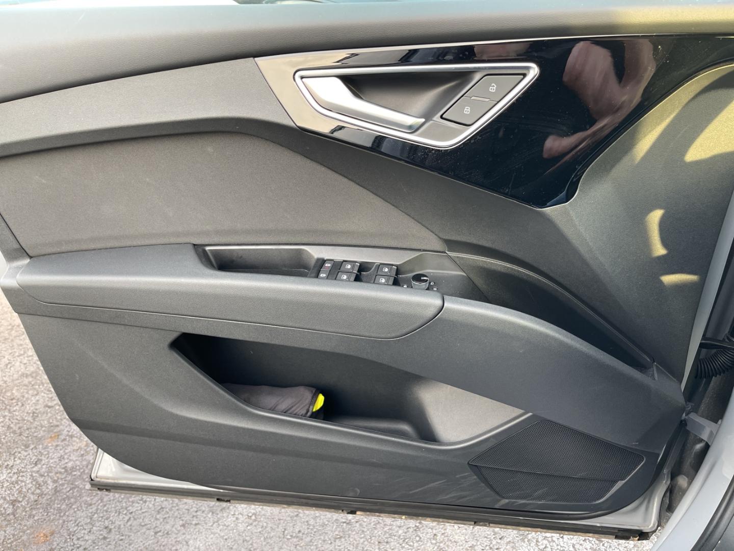 Image about Audi Q4 e-tron 40 e-tron