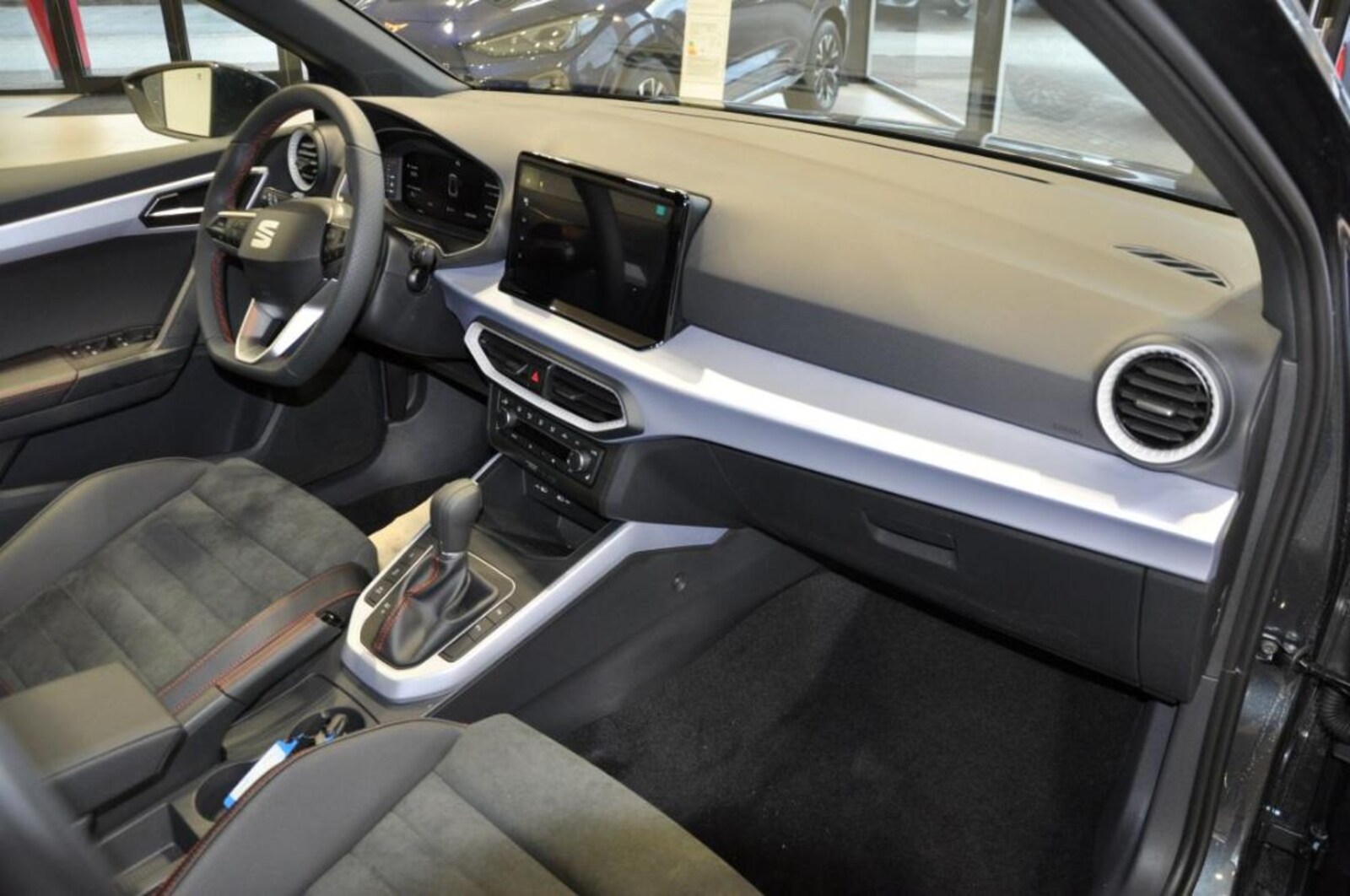 SEAT Arona – Bild 8