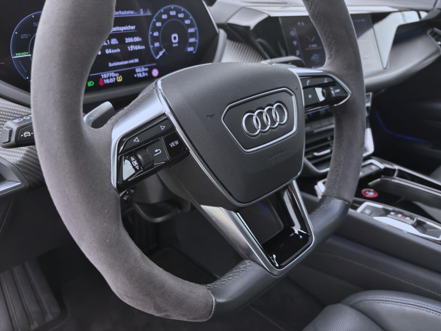 Bild über Audi e-tron GT e-tron quattro - für weitere Informationen kontaktieren Sie den Audi Partner