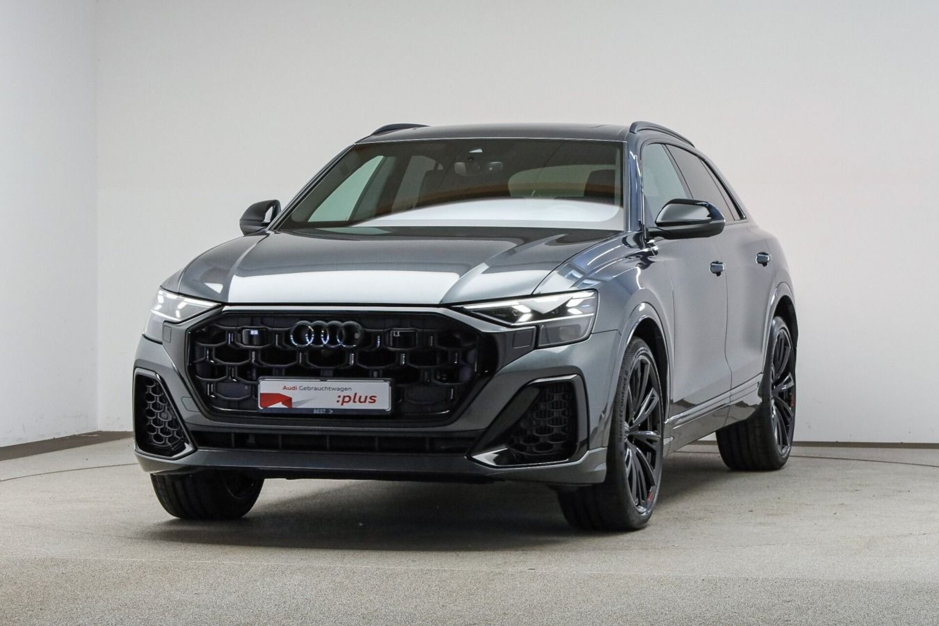 Audi SQ8 SUV