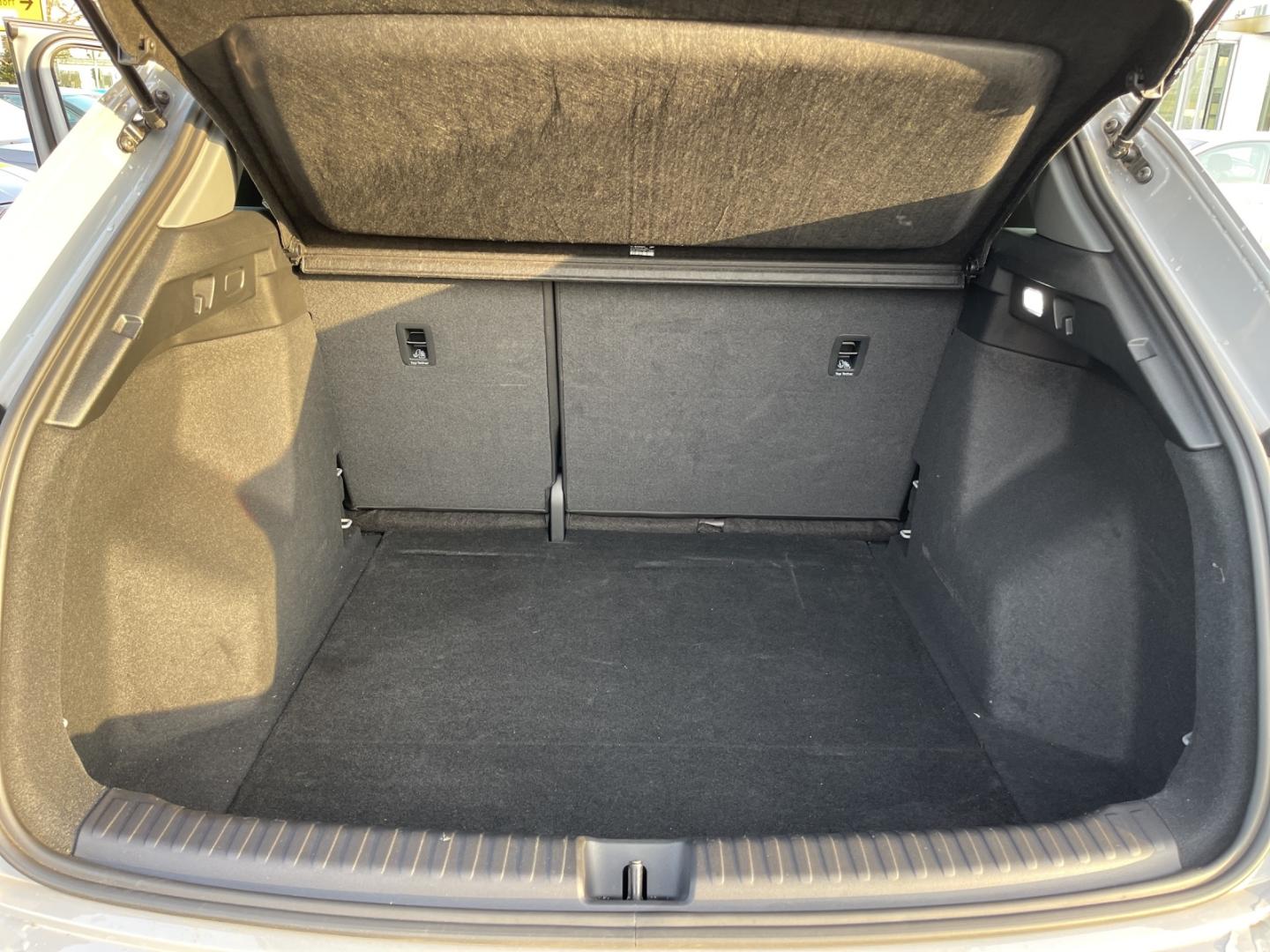 Image about Audi Q4 e-tron 40 e-tron