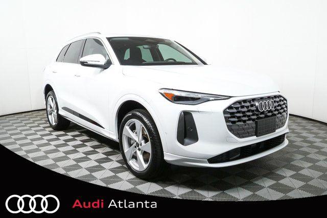 2025 Audi Q5 40 Premium Plus's photo