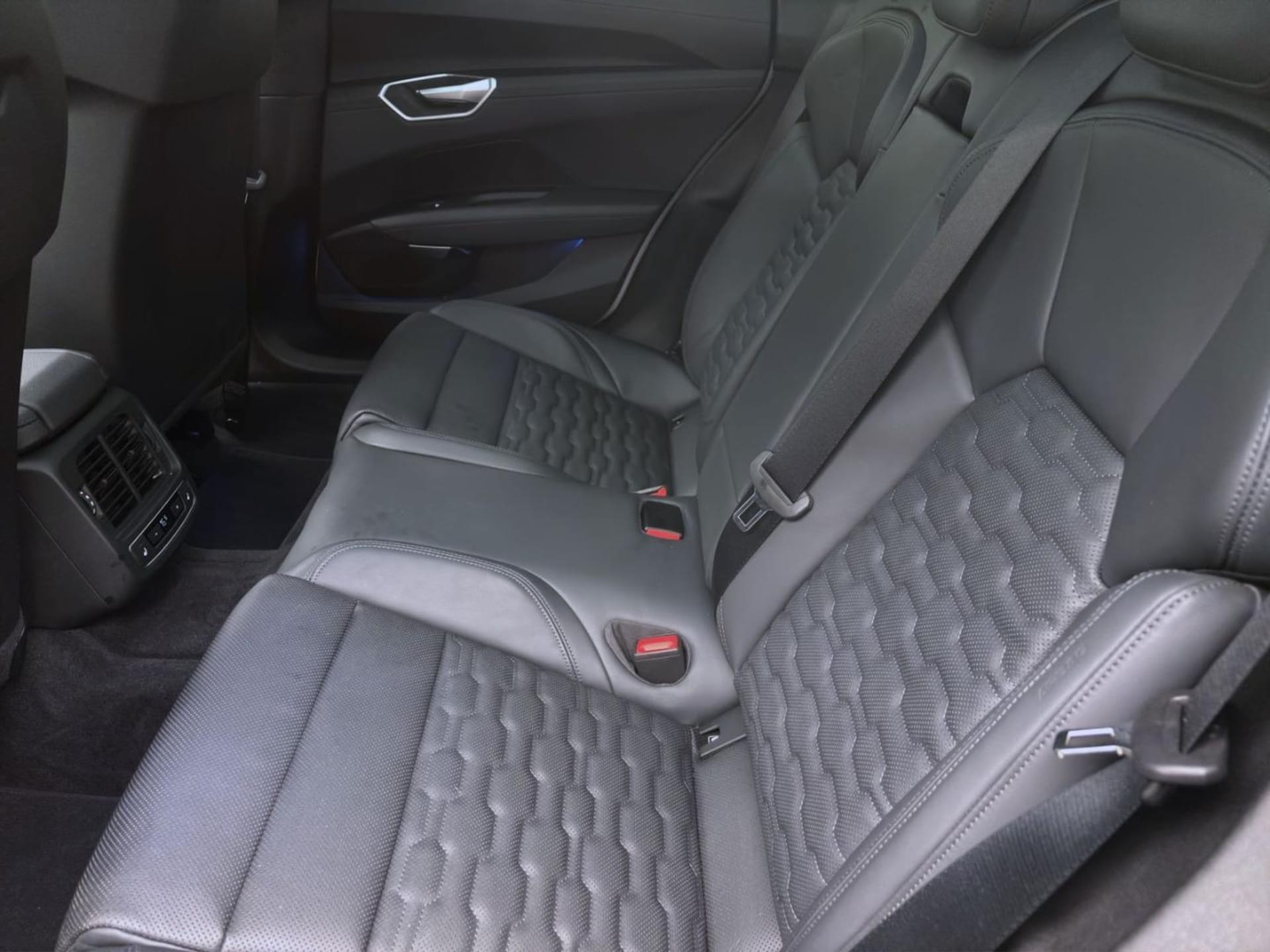 Audi e-tron GT quattro