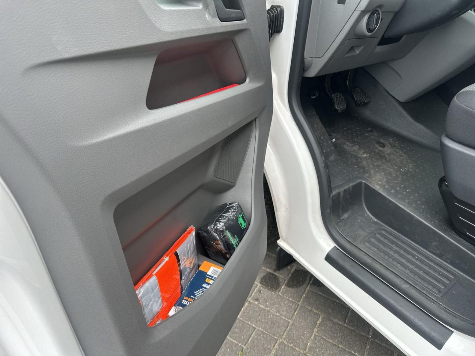Volkswagen T6.1 Transporter Kasten kurzer Radstand