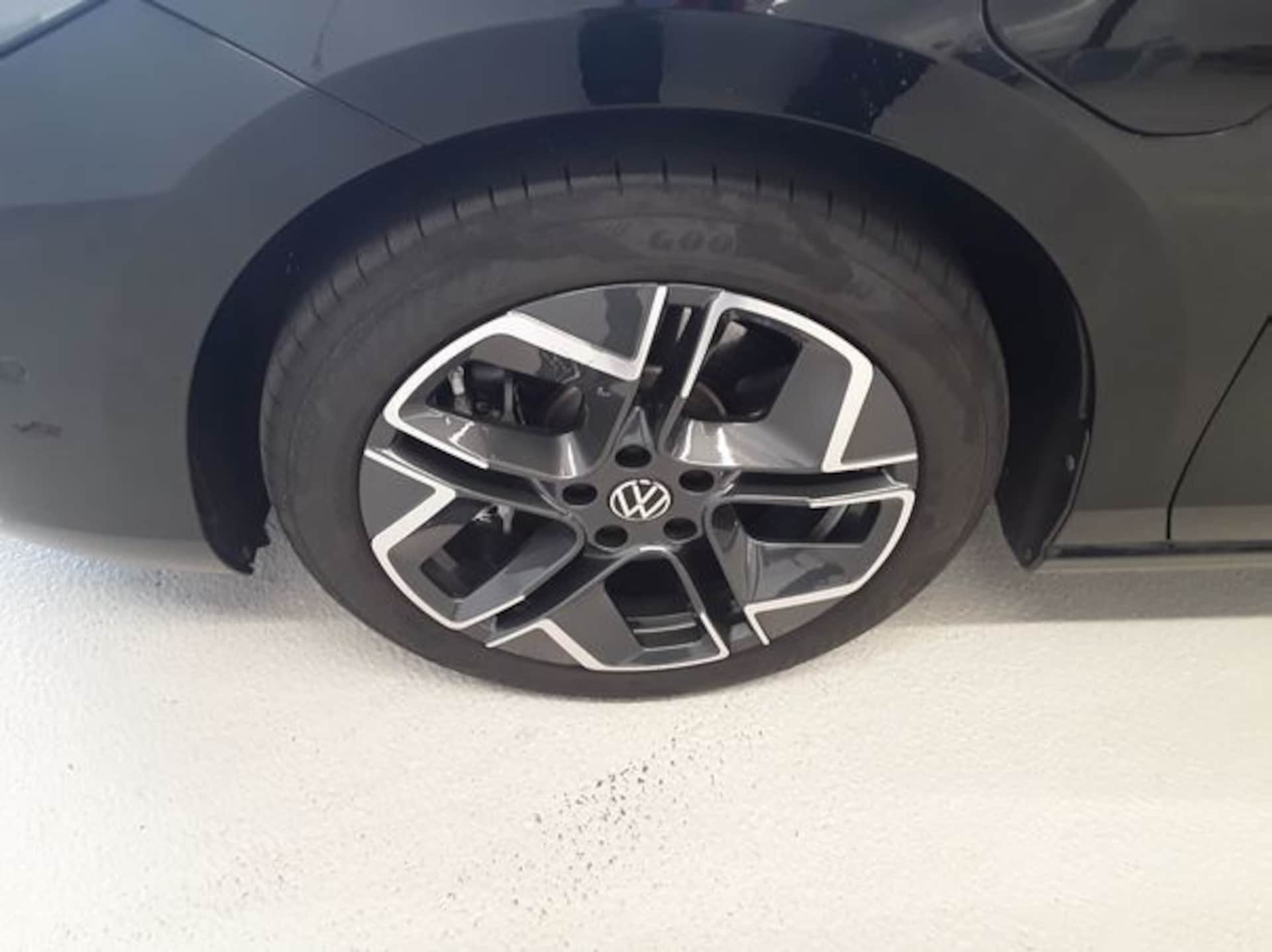 Volkswagen Passat Elegance