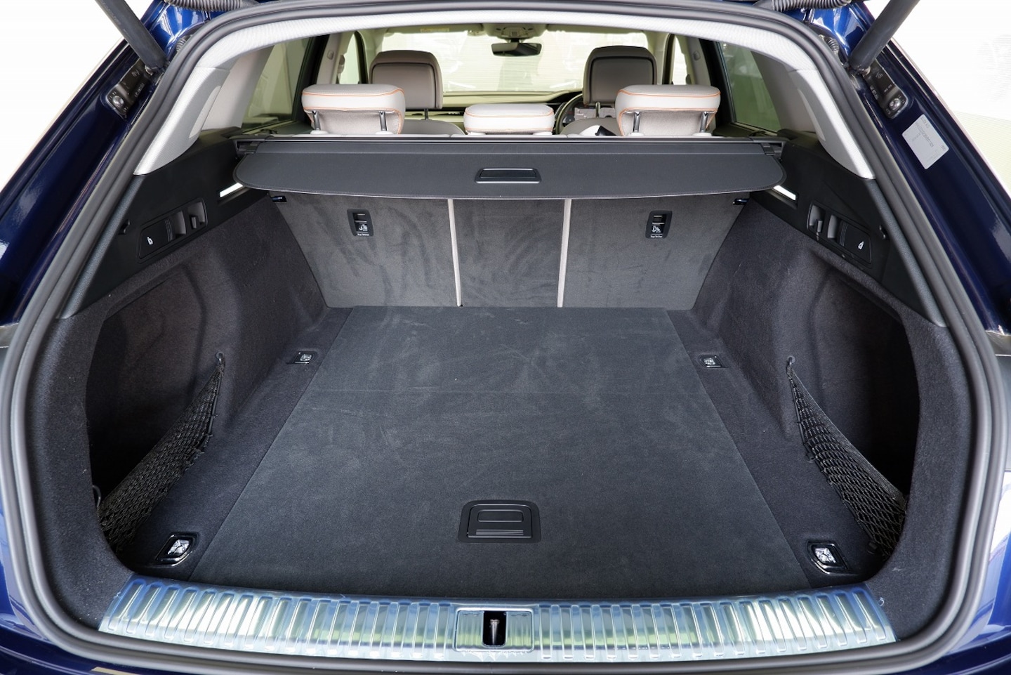 Audi e-tron 50 quattro Advanced 230,00 kW for more details contact your dealer