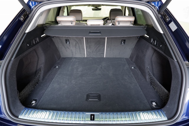 Audi e-tron 50 quattro Advanced 230,00 kW for more details contact your dealer